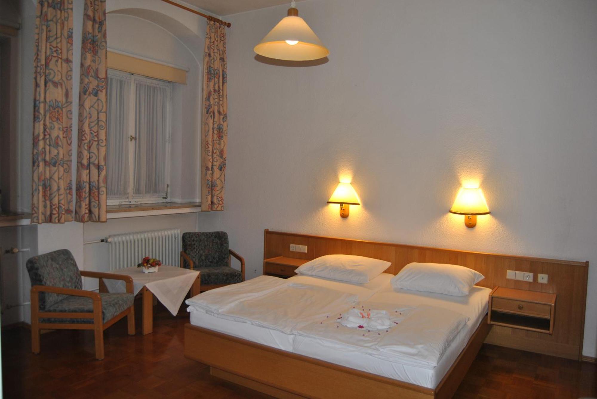Lodner Hotel Drei Mohren Lauingen Exterior foto